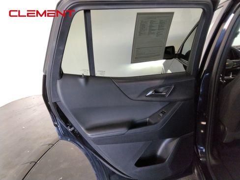 Used 2025 Chevrolet Equinox LT image 31