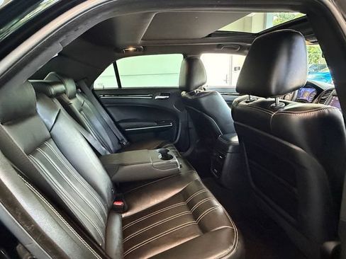 Used 2022 Chrysler 300 S RWD image 13