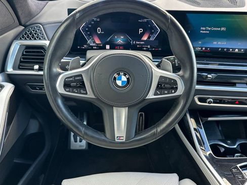 Used 2024 BMW X7 xDrive40i w/ M Sport Package AWD/4WD image 15
