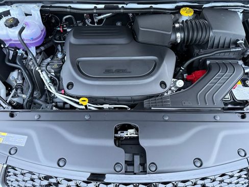 New 2026 Chrysler Pacifica Select FWD image 23