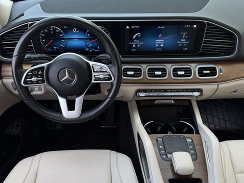 Used 2021 Mercedes-Benz GLE 350 4MATIC w/ AMG Line Exterior image 11