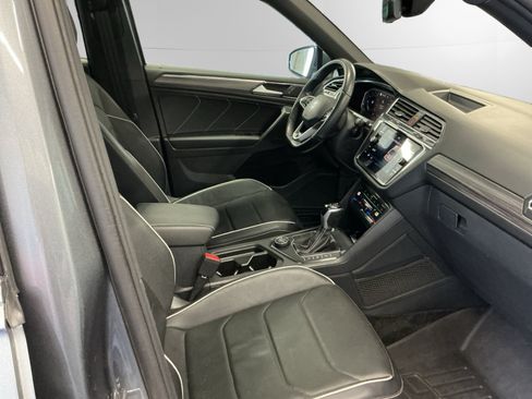Used 2023 Volkswagen Tiguan SEL R-Line AWD/4WD image 15