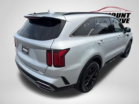 Used 2022 Kia Sorento SX FWD image 7