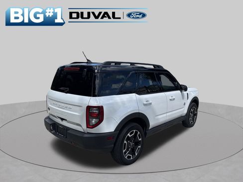 Used 2023 Ford Bronco Sport Outer Banks w/ Tech Package AWD/4WD image 2