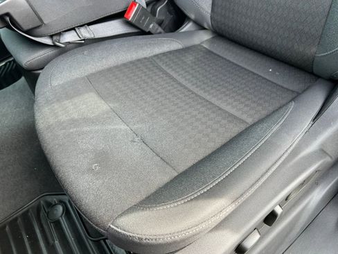 Used 2025 Chevrolet Silverado 2500 LT w/ Convenience Package image 13