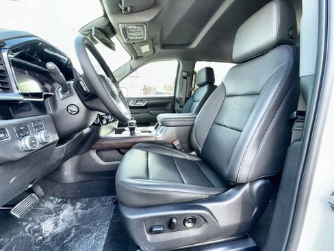 New 2026 GMC Sierra 1500 SLT w/ SLT Premium Package image 13