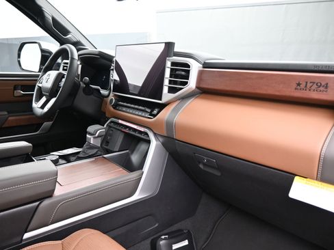 Used 2025 Toyota Tundra 1794 Edition image 17