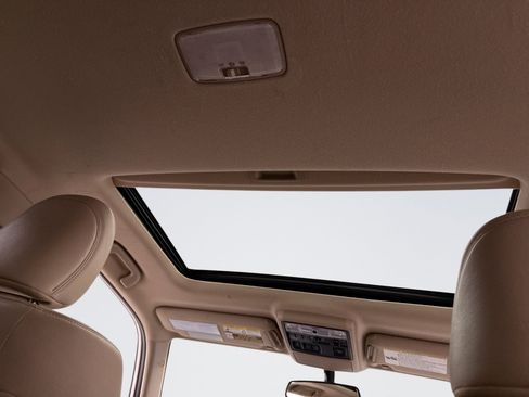 Used 2019 Toyota 4Runner Limited image 18