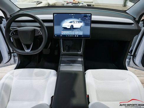 Used 2026 Tesla Model Y Long Range RWD image 56