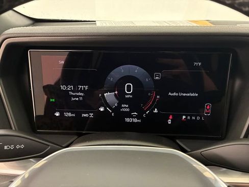 Certified 2025 GMC Terrain Elevation w/ Elevation Premium Package AWD/4WD image 25