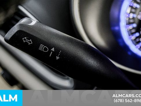 Used 2024 Chrysler Pacifica Touring-L image 28