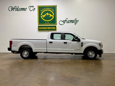 Used 2018 Ford F250 XL w/ Power Equipment Group image 2