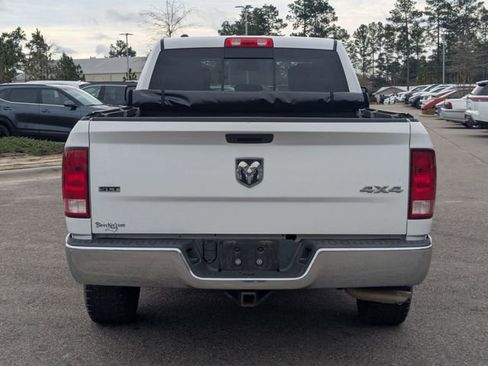 Used 2019 RAM 1500 Classic SLT image 4