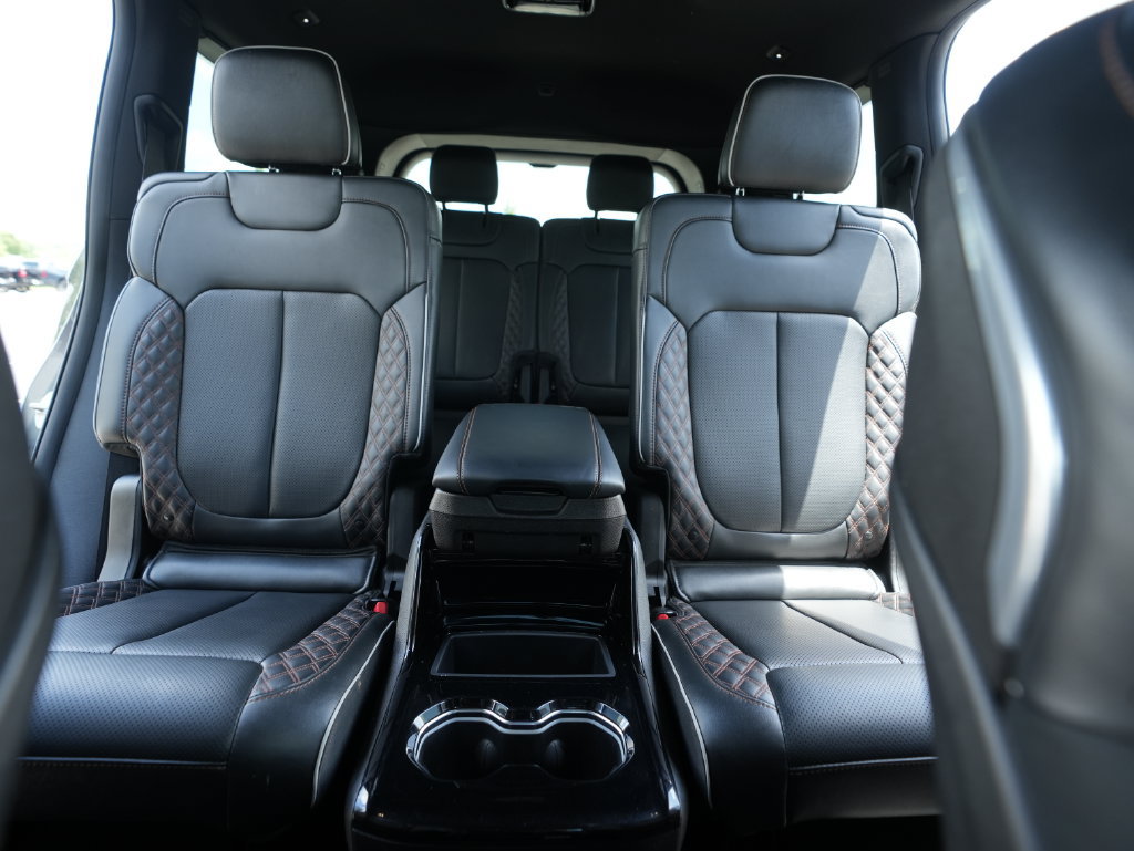 Used 2023 Jeep Grand Cherokee L Summit w/ Advanced Protech Group IV AWD/4WD image 43