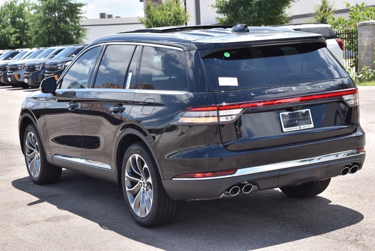 New 2026 Lincoln Aviator Reserve w/ Illumination Package AWD/4WD image 9