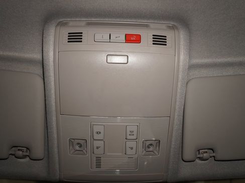 Used 2023 Volkswagen Tiguan S image 20