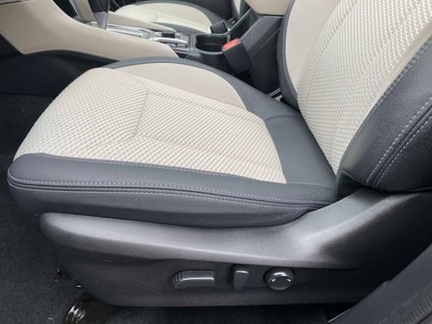 Used 2022 Subaru Forester Premium image 25