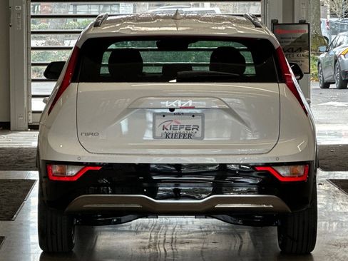 New 2026 Kia Niro Wind image 4