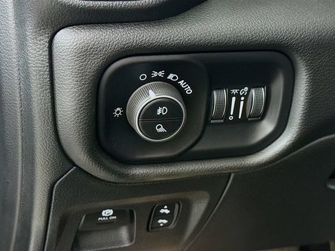 Used 2023 RAM 1500 Laramie AWD/4WD image 22
