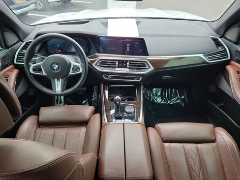 Used 2019 BMW X5 xDrive40i w/ M Sport Package image 14