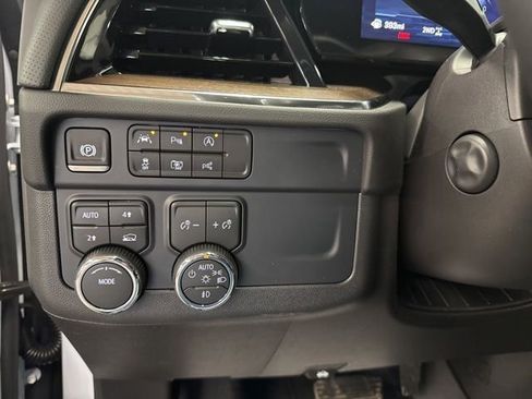 New 2026 Chevrolet Suburban High Country AWD/4WD image 20