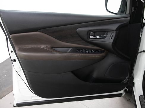 Used 2024 Nissan Murano Platinum AWD/4WD image 21