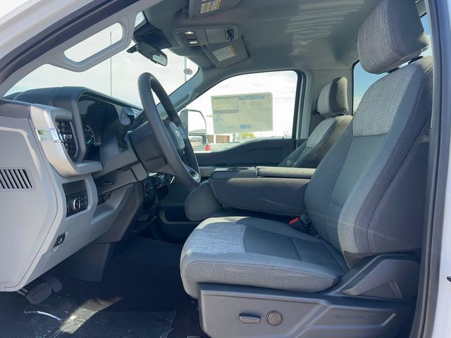 New 2026 Ford F250 XLT w/ FX4 Off-Road Package AWD/4WD image 3