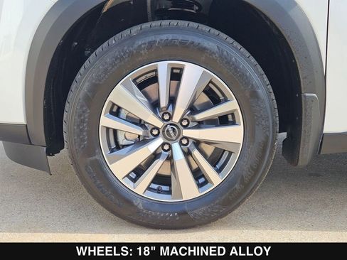 New 2026 Nissan Pathfinder SL image 30