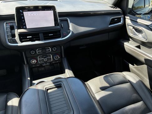 Used 2023 Chevrolet Suburban RST w/ Luxury Package image 20