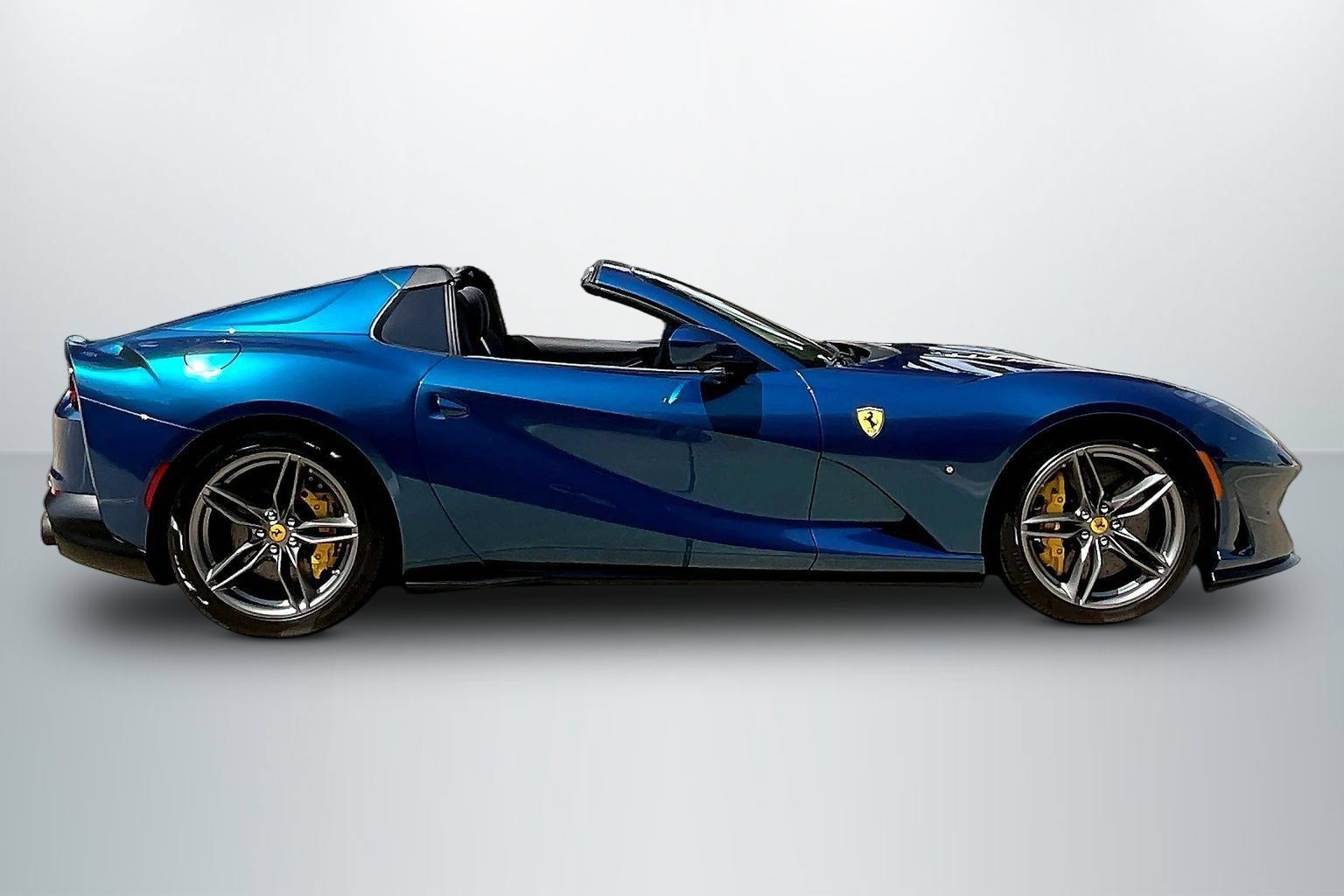 Used 2023 Ferrari 812 GTS RWD image 4