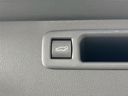 Certified 2025 Toyota Highlander XLE AWD/4WD image 39