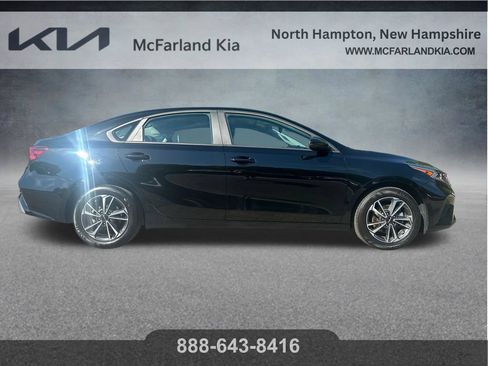Used 2024 Kia Forte LXS FWD image 7