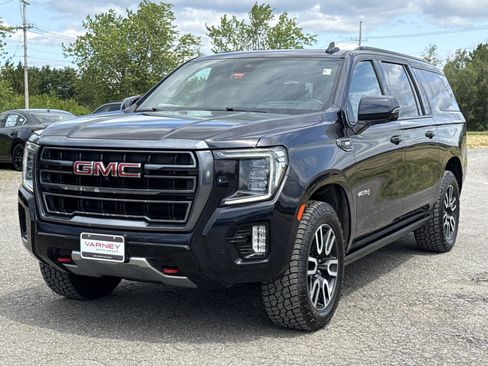Used 2023 GMC Yukon XL AT4 w/ AT4 Premium Package AWD/4WD image 2