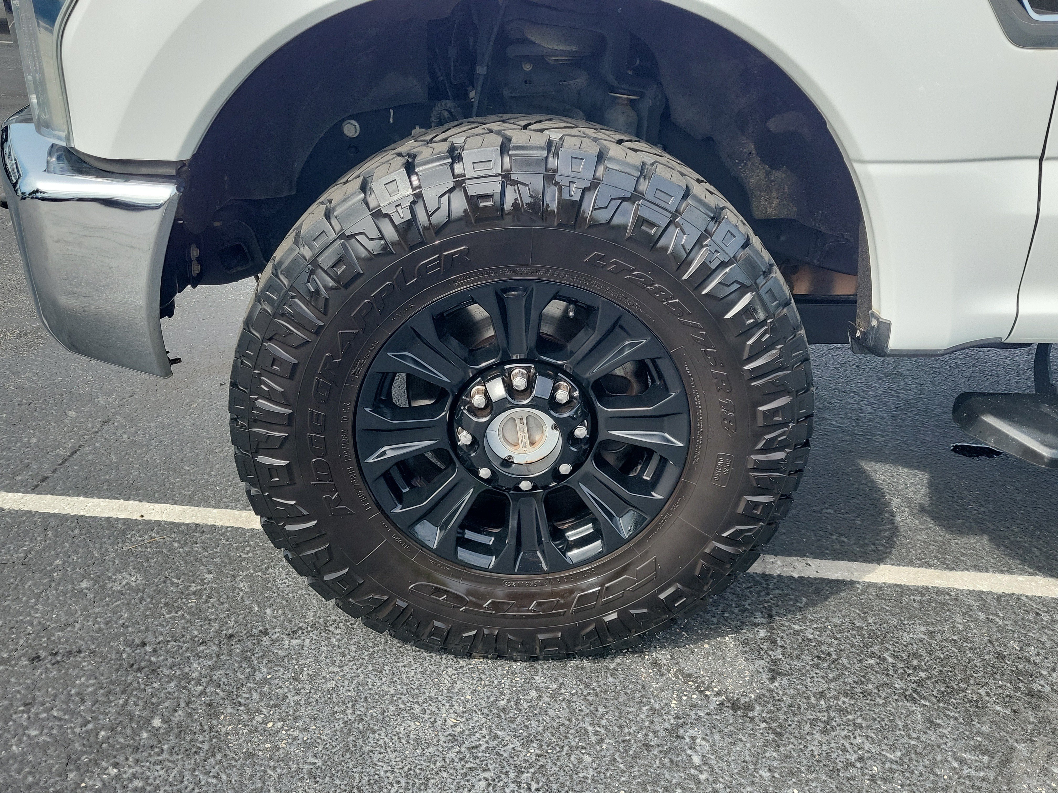 Used 2019 Ford F250 XLT w/ XLT Value Package AWD/4WD image 5