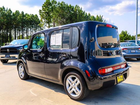 Used 2014 Nissan Cube 1.8 SL w/ SL Preferred Package FWD image 4