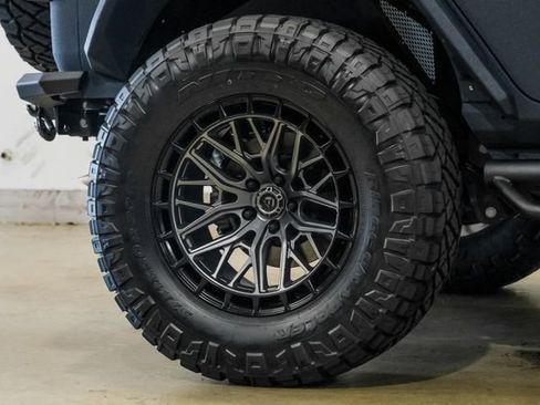 Used 2025 Jeep Wrangler Unlimited Rubicon 392 image 33