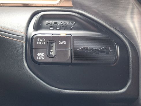 Used 2024 RAM 2500 Limited w/ Towing Technology Group AWD/4WD image 21