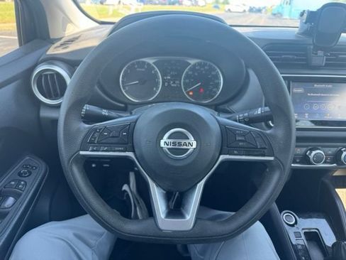 Used 2021 Nissan Versa S FWD image 16