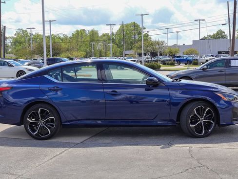 Used 2024 Nissan Altima 2.5 SR image 20