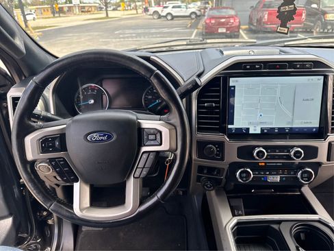 Used 2022 Ford F450 Lariat w/ Lariat Value Package AWD/4WD image 19