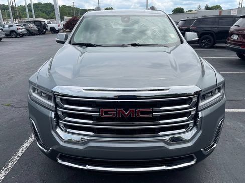 Used 2023 GMC Acadia SLE w/ Driver Convenience Package FWD image 5
