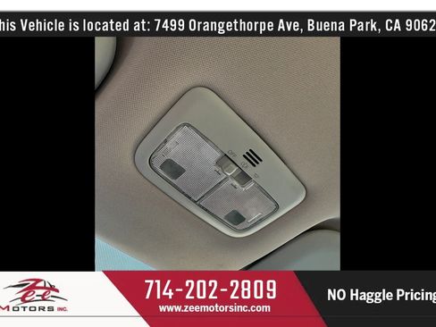 Used 2015 Toyota Corolla LE FWD image 35