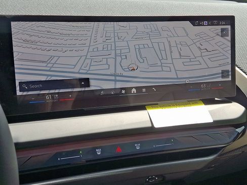 Used 2025 BMW X3 xDrive30i w/ Premium Package image 3