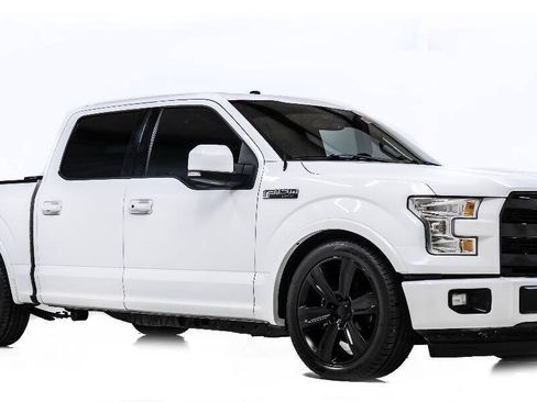 Used 2017 Ford F150 Lariat RWD image 2