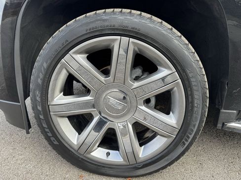 Used 2018 Cadillac Escalade ESV Luxury image 6