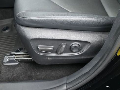 Used 2024 Toyota Grand Highlander XLE image 25