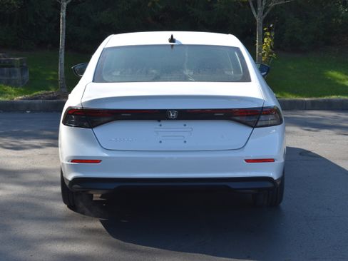 New 2025 Honda Accord SE image 7