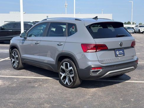 Certified 2023 Volkswagen Taos SEL AWD/4WD image 8