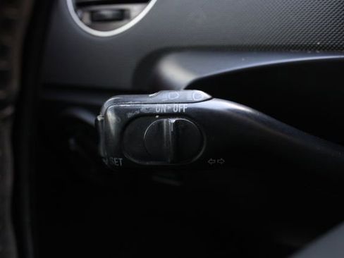 Used 2009 Volkswagen Beetle S image 11