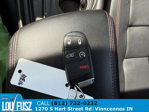 Used 2024 Dodge Durango GT image 32